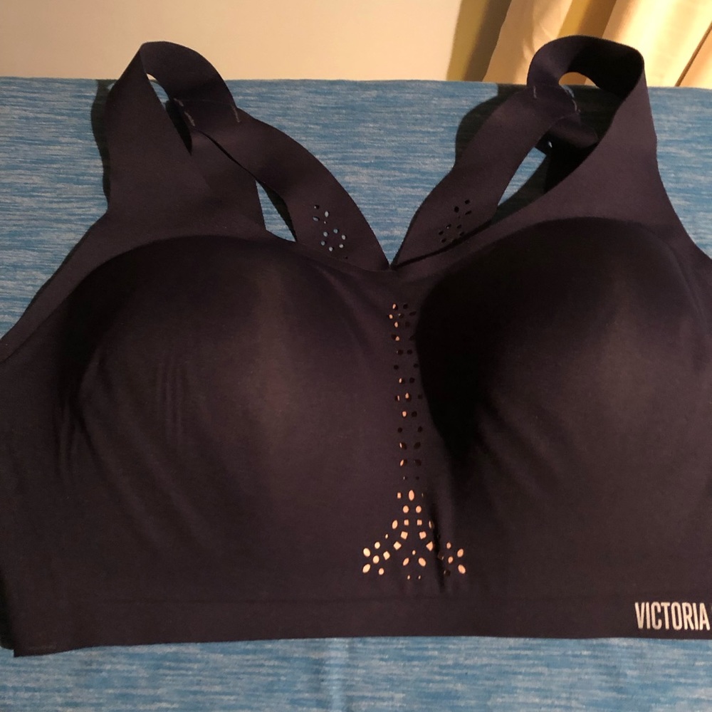 Victoria sport bra